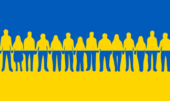 Flaga Ukrainy z postaciami trzymającymi się za ręce